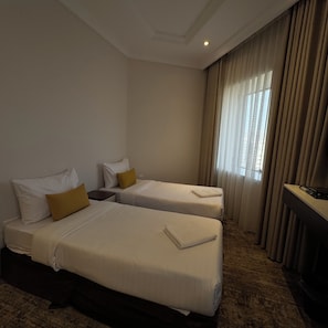 Ảnh chưa phân loại, 2 trong số 29 ảnh, nút