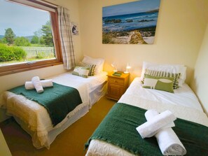 4 Schlafzimmer, Bügeleisen/Bügelbrett, kostenloses WLAN, Bettwäsche