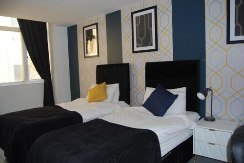 Leicester Central Stay Near LRI and Uni