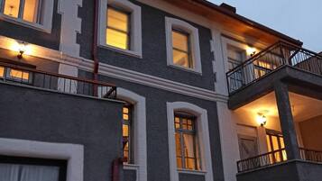 Chambre, 1 chambre, fumeur, balcon | Détail de l’extérieur