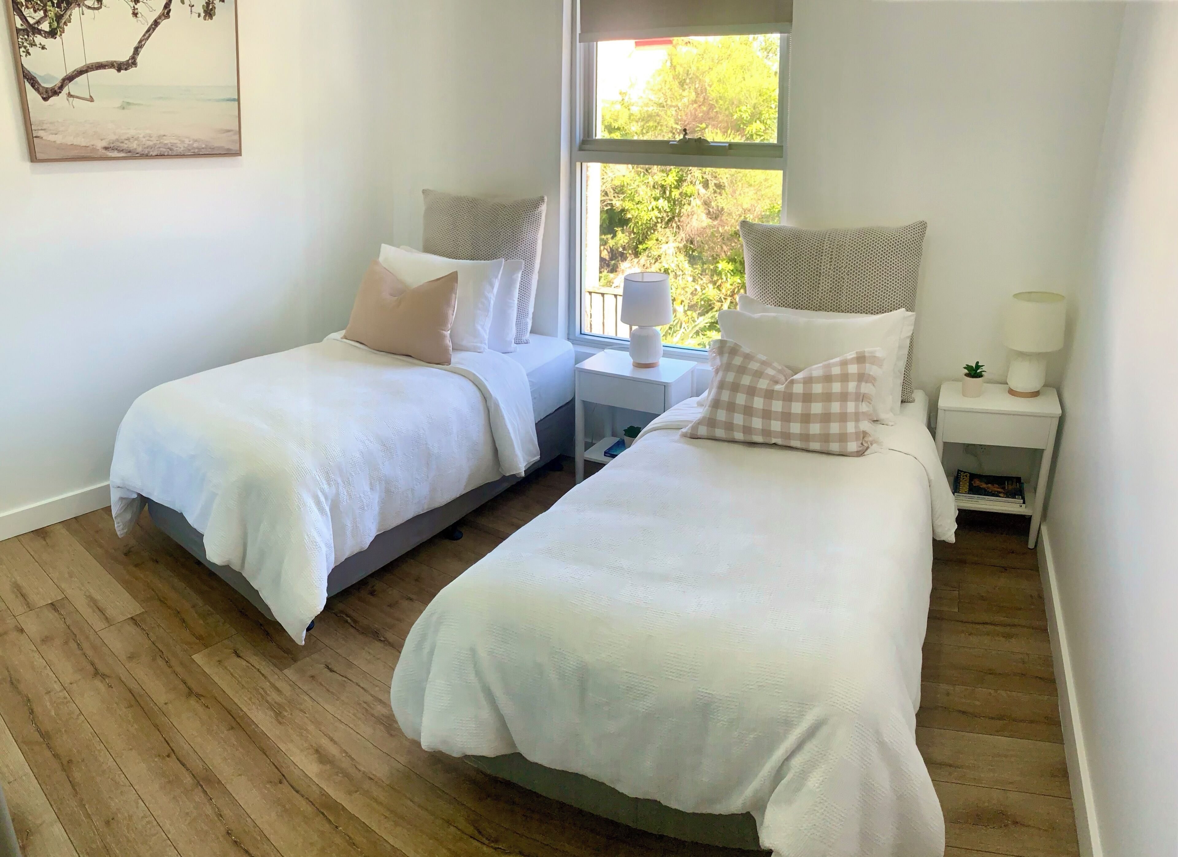 4 bedrooms, iron/ironing board, Internet, bed sheets