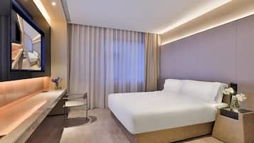 Standard Double Room | Down duvets, free minibar, desk, laptop workspace