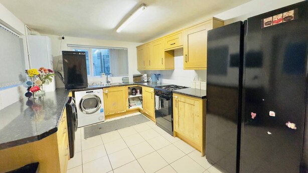 Private kitchen - Liverpool Bootle Cozy House (Merseyside)