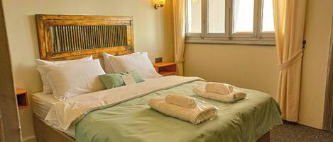 1 bedroom, iron/ironing board, Internet, bed sheets
