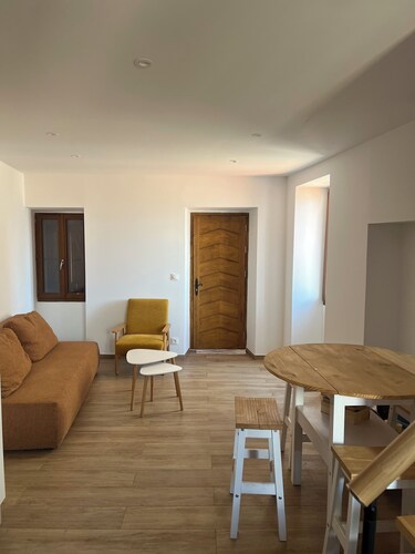 Charming duplex in the heart of Piana—Views of the village and the calanques