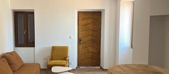 Charming duplex in the heart of Piana—Views of the village and the calanques