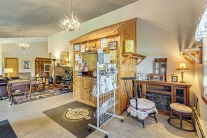 Interior - Fish, Swim & Hike! Bliss Cabin w/ Lake Access (Bliss)