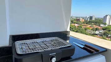 Apartment, City View | Property grounds