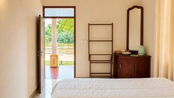 Romantic Double Room, Patio, River View