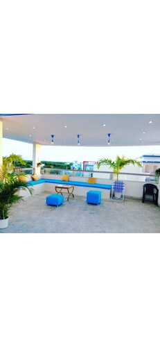Luxury  2-bedroom condo with AC in charming Caleta, minutes away from the beach!