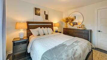 Desk, iron/ironing board, internet, bed sheets