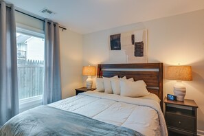 1 bedroom, desk, iron/ironing board, internet