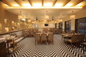 Dining - The Bhagvati Resort (Sasan Gir)