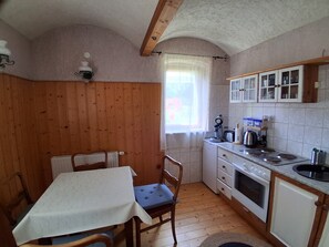 Private kitchen - Schönes Ferienhaus am Tharandter Wald - Erholung gerne mit Haustier (Halsbrücke)
