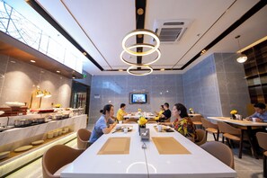 Dining - Poltton Int'l Apt Wanhua Metro Foshan (foshanshi)