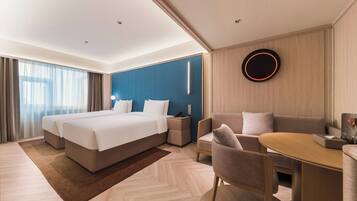 Deluxe Twin Room, City View | Down comforters, pillowtop beds, minibar (free items), desk