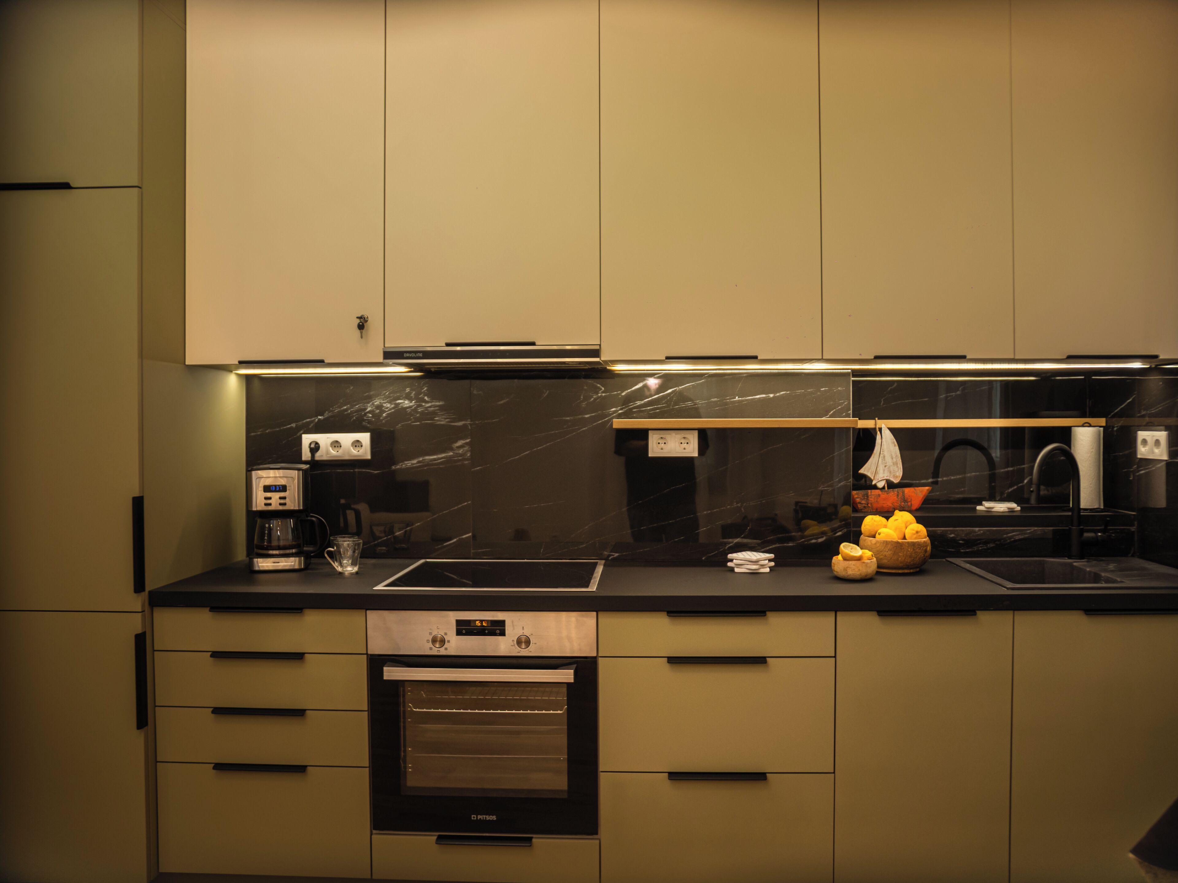 Apartment, City View | Private kitchen