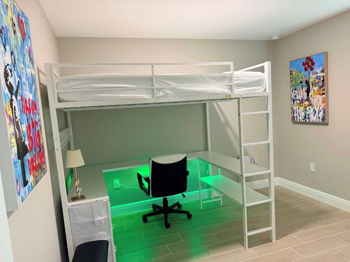 4 Schlafzimmer, Bügeleisen/Bügelbrett, kostenloses WLAN