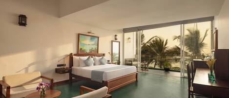Superior Double Room, Balcony, Ocean View | In-room safe, iron/ironing board, WiFi (free)