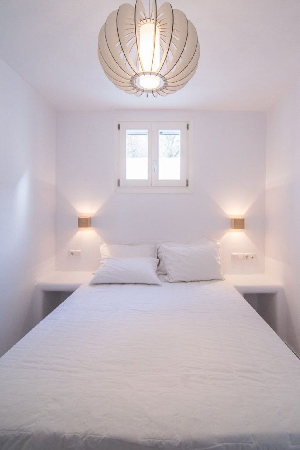 3 bedrooms, in-room safe, iron/ironing board, free WiFi