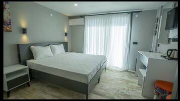 Double Room, Balcony