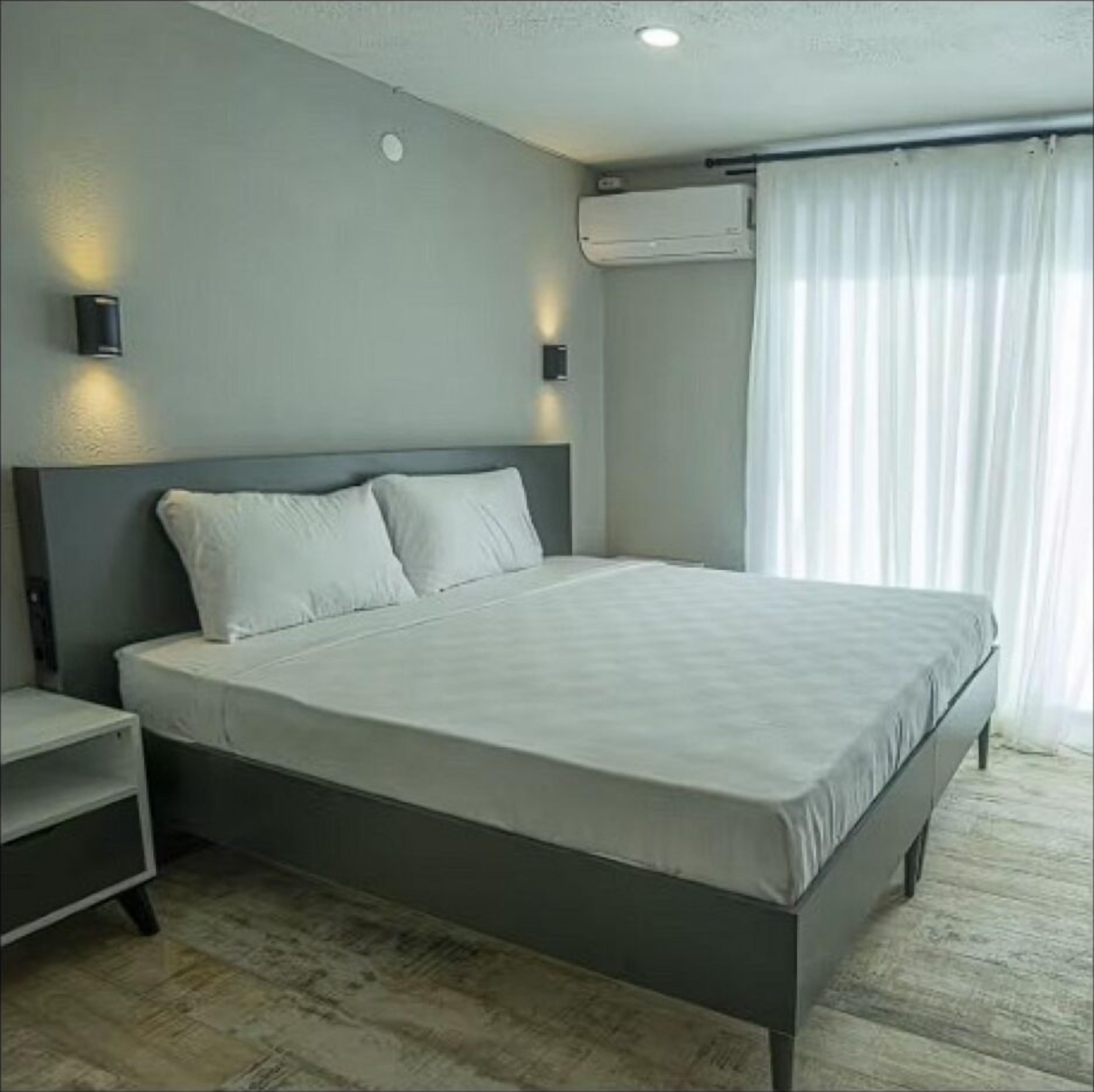 Double Room, Balcony | Free WiFi