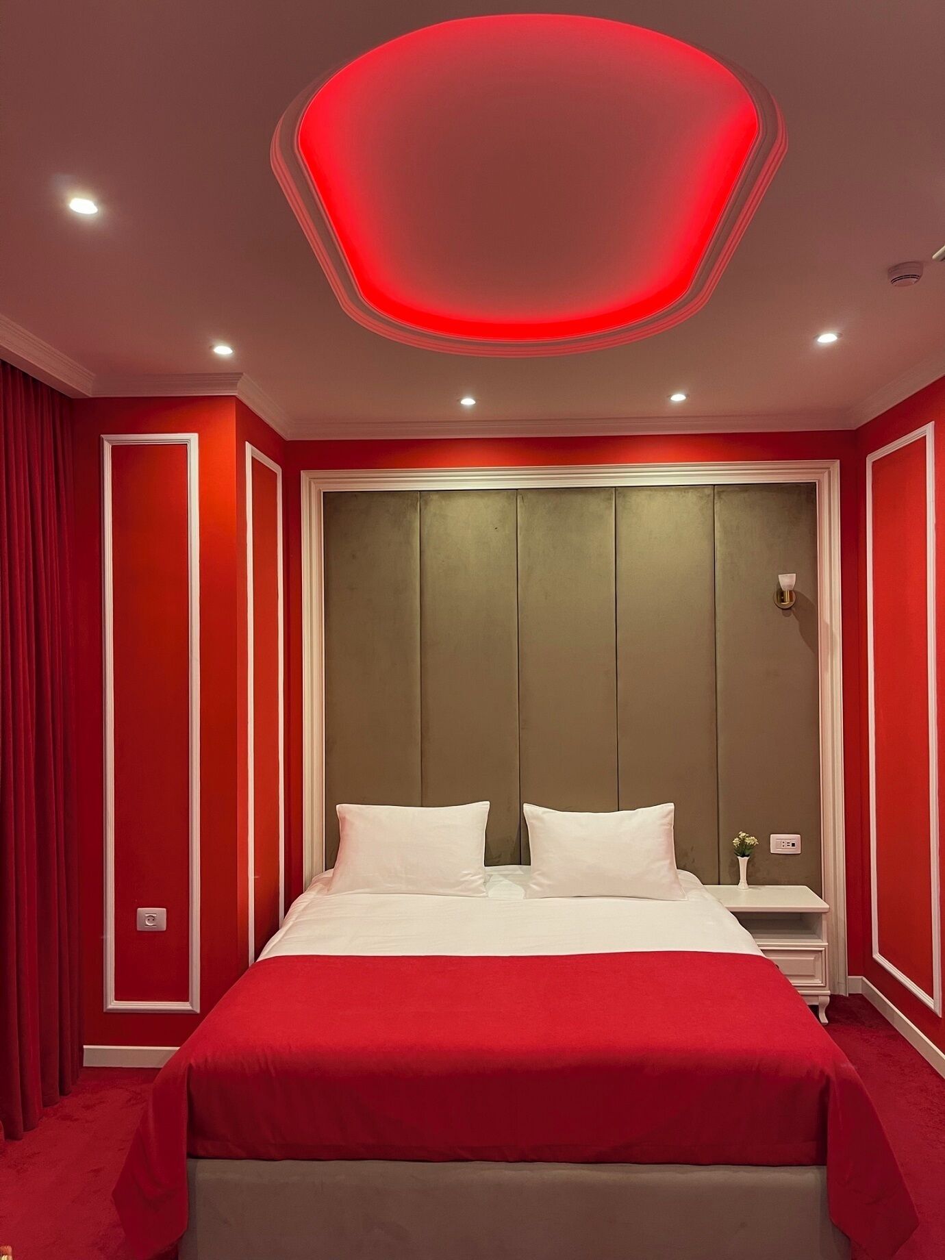 Deluxe Room, City View | In-room safe, desk, laptop workspace, blackout drapes