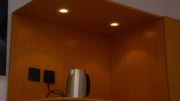 Deluxe-studiosuite - udsigt til have | Kaffe og/eller kaffemaskine