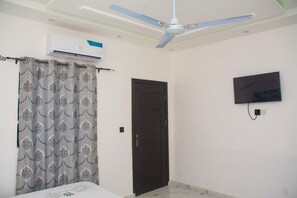 Studio Confort, vue jardin | Intérieur