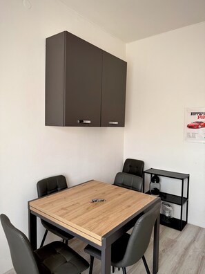 Dining - Vrbo Property (Maranello)