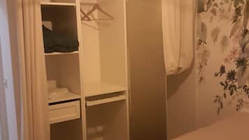 1 bedroom, iron/ironing board, Internet, bed sheets