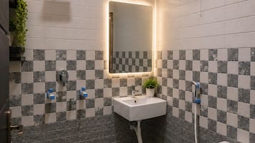 Villa – deluxe | Bad | Dusj, toalettartikler (inkludert), såpe og sjampo