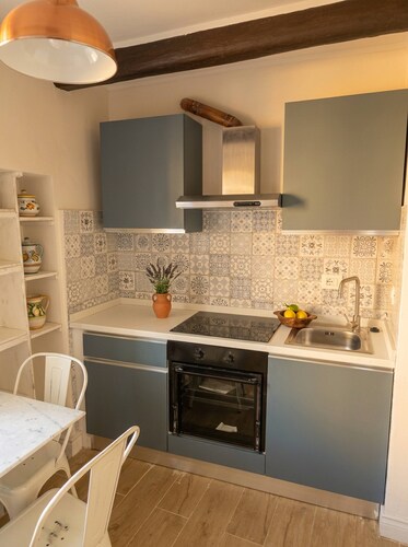 Charming Retreat in Morro D'alba Hilltop Serenity Awaits