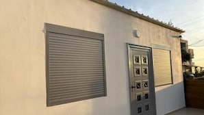 Unclassified image, 3 of 19, button - Jofri Rooms (Himarë)