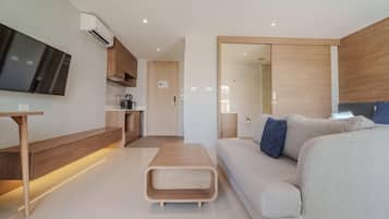 Estudio básico, vista al jardín | Ropa de cama hipoalergénica y wifi gratis