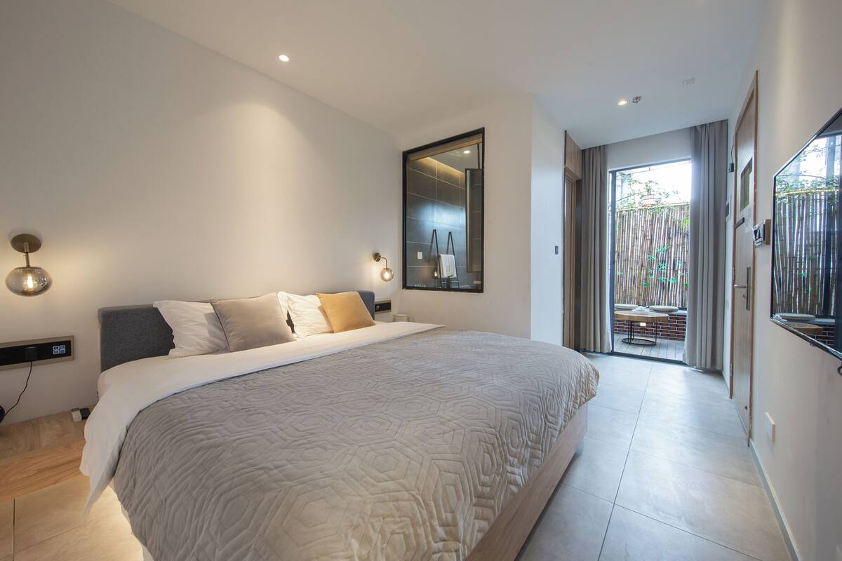 Signature Double Room | WiFi (free)
