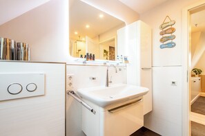 Bathroom - Vrbo Property (Sylt)