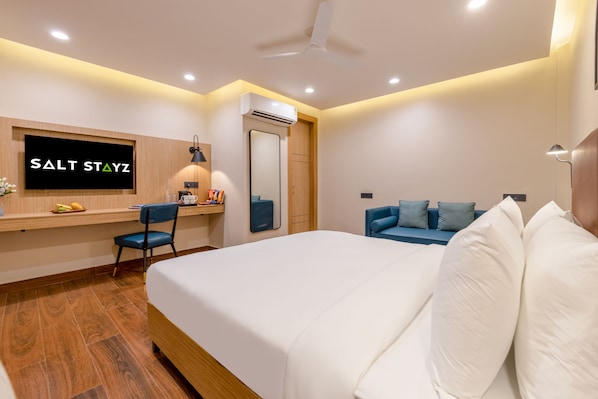 Chambre Deluxe, vue sur la ville | Bureau, espace de travail pour ordinateurs portables
