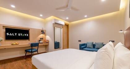 Saltstayz Premier- Sector 15 Noida