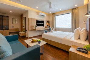 Front of property - Saltstayz Premier- Sector 15 Noida (Noida)