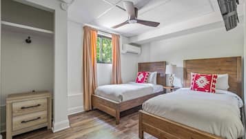 1 bedroom, iron/ironing board, WiFi (free), bed sheets