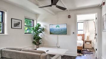 1 bedroom, iron/ironing board, WiFi (free), bed sheets