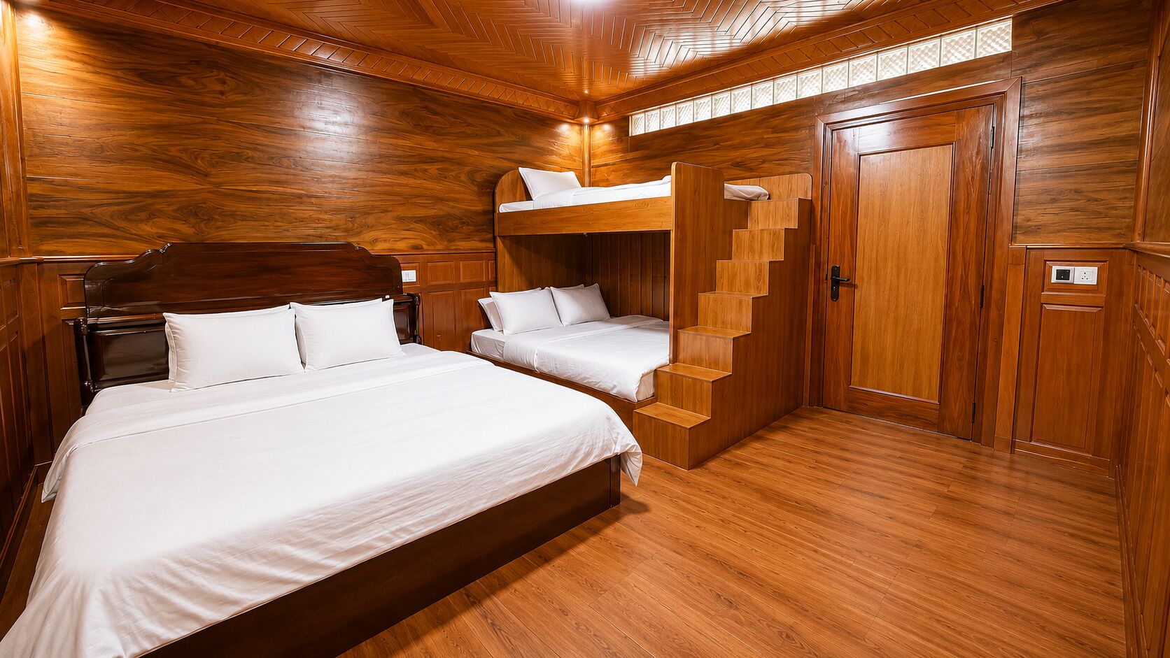 Family Triple Room, Pool View | Desk, WiFi (free)