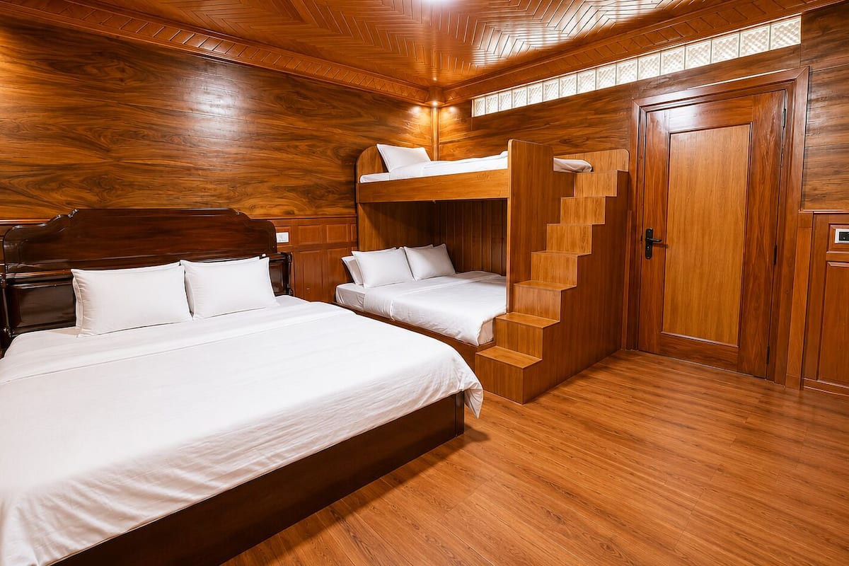 Family Triple Room, Pool View | Desk, WiFi (free)