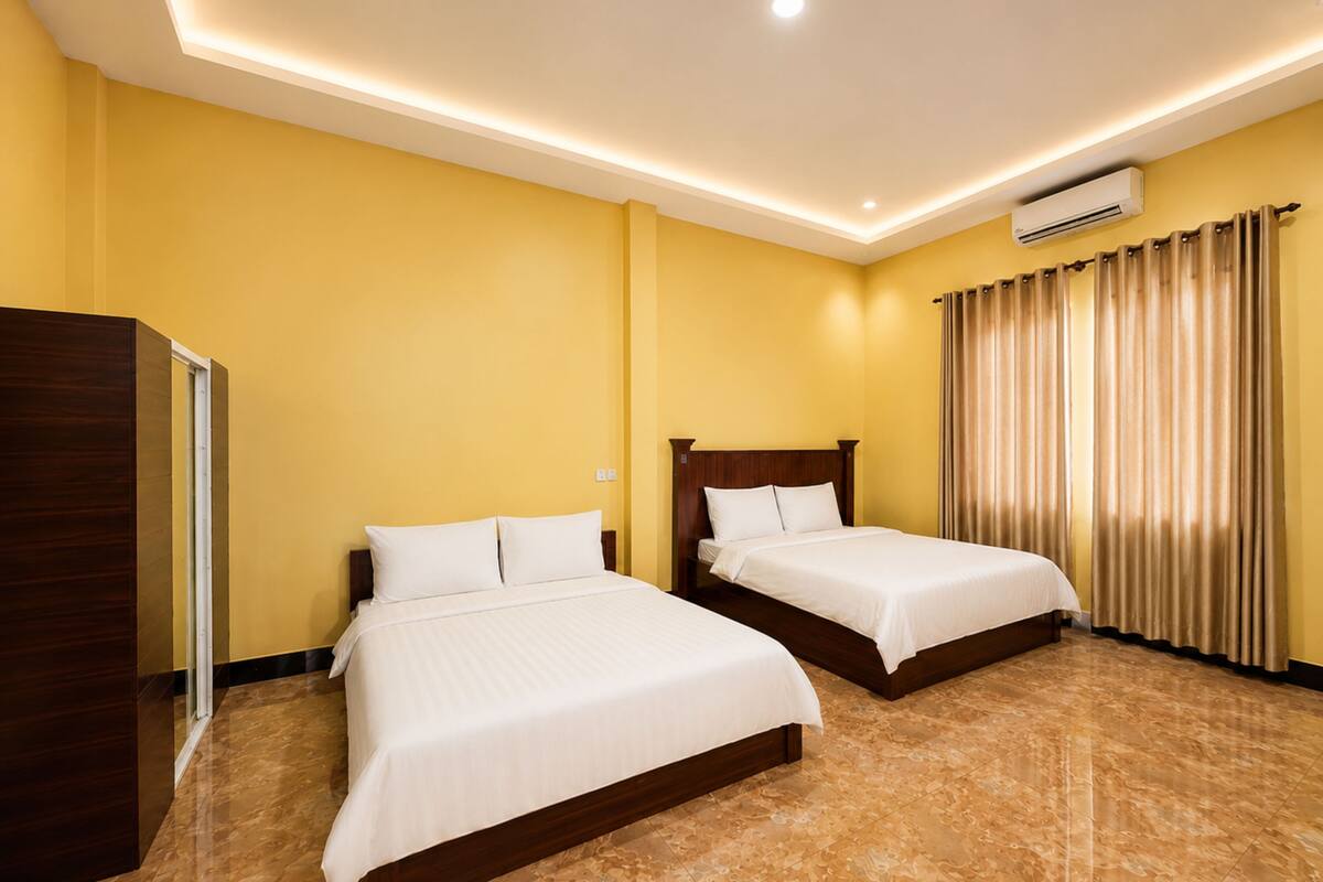 Standard Quadruple Room, Patio | Desk, WiFi (free)