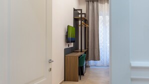 Maison mitoyenne, balcon, vue ville | Intérieur