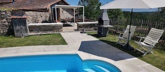 Holiday Home 'Domaine De Bellac - 32 Guests' with Private Pool, Terrace and Wi-Fi
