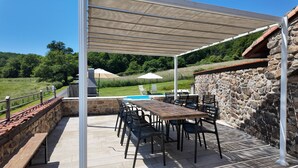Unclassified image, 4 of 13, button - Holiday Home 'Domaine De Bellac - Le Triangle' with Private Pool, Terrace, and Wi-Fi (Roussines)