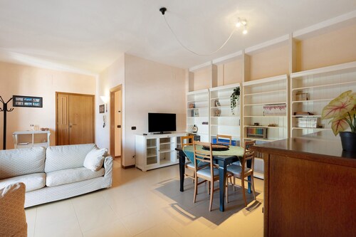 Bright Apartment with Panoramic View