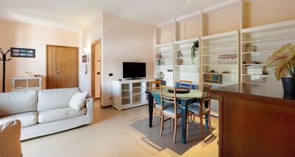 Bright Apartment with Panoramic View